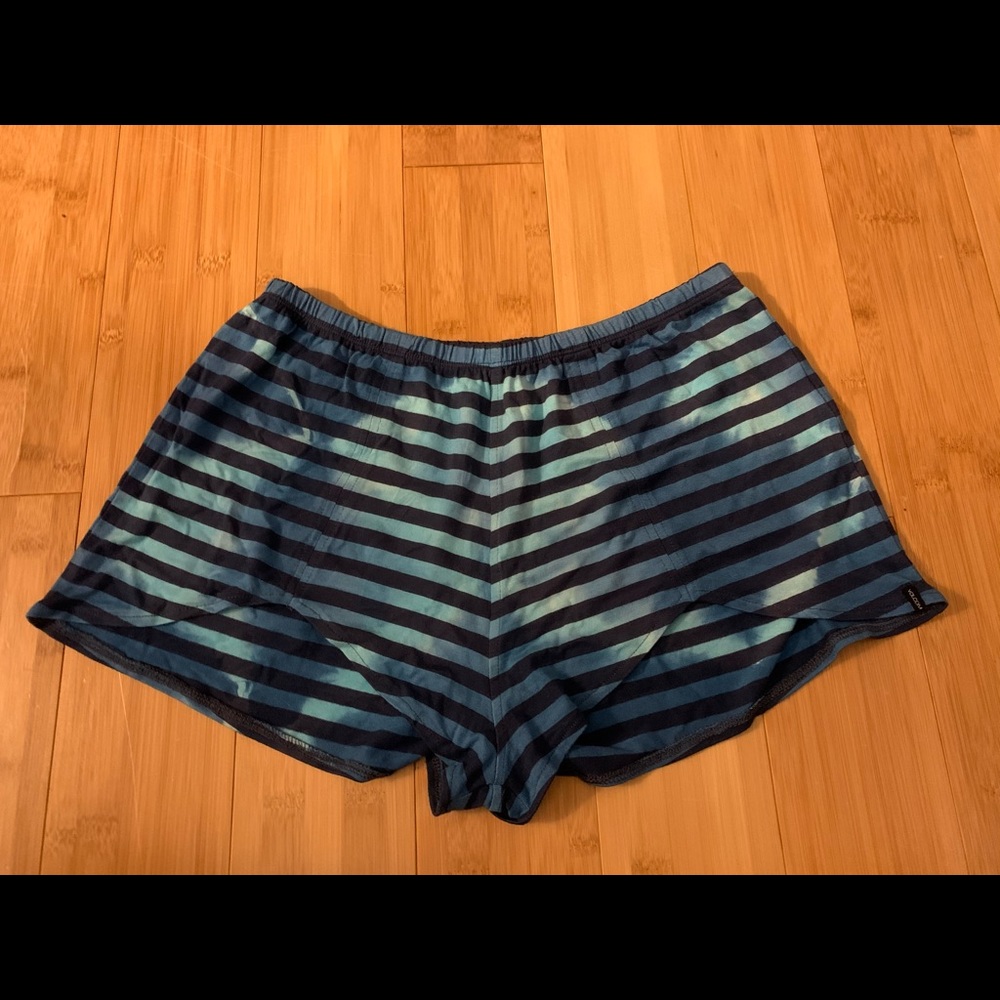 Volcom shorts